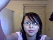 A mi novia jovencita le encanta enviarme videos xxx