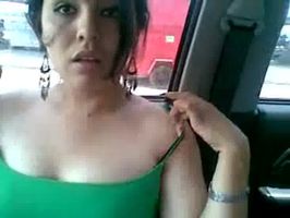 Lleva de copilota a una hermosa y putita chica