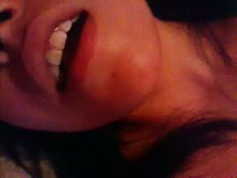 Se graba para el novio y dice: quiero que me vengas a hacer el amor!