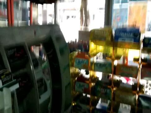 Cachonda cogiendo en la tienda con su jefe