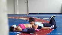 Espiando a lesbianas muy calientes Espiando a lesbianas muy calientes