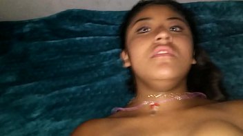 Chavita de 18 años cogida por el culo Chavita de 18 años cogida por el culo