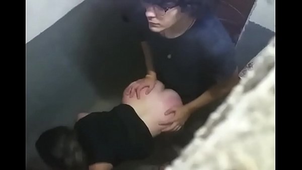 Follandose una putita en la discoteca que termina con las nalgas rojas