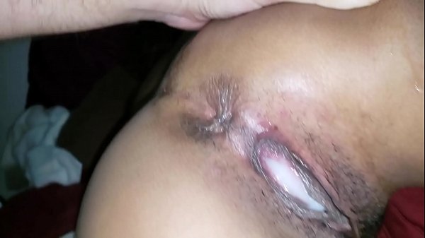Me cogi a esta putita de Tinder y le llene la panocha de semen