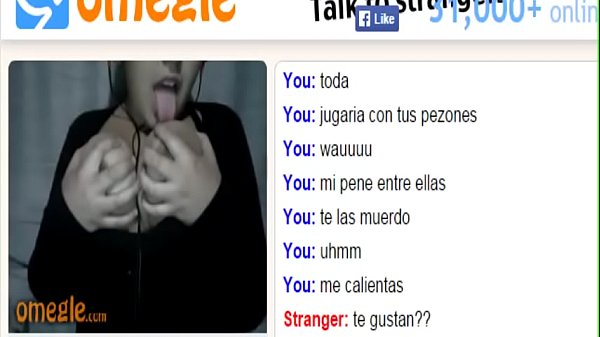 Tetona muestra sus tetazas en chat omegle y lo grabo en video 