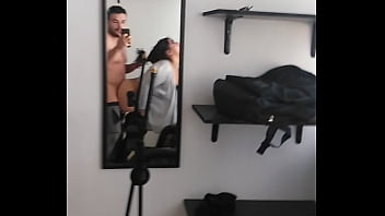 ¡Soy tu puta! dice esta putita gritona mientras su macho la coje