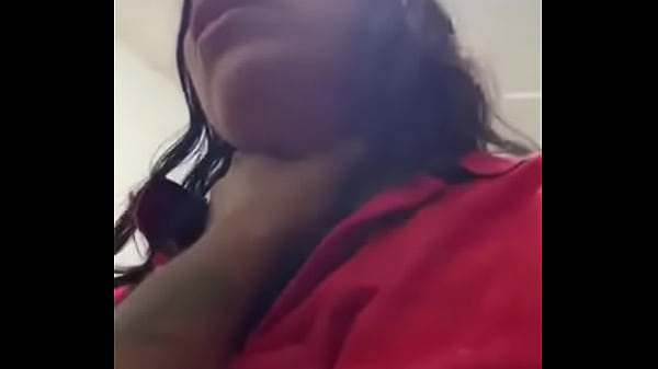 ¡Que rico! la esposa de mi amigo muy cachonda montando verga