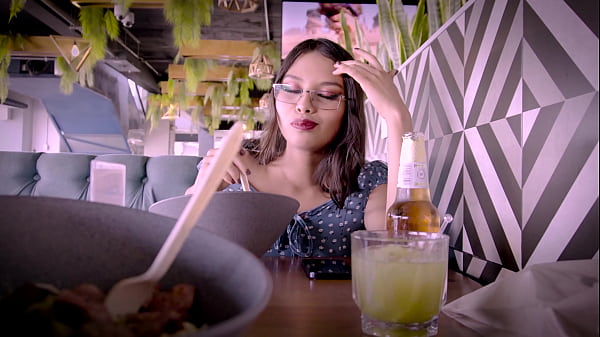 POV: consuelas a la Ex novia de tu amigo a horas de haber terminado