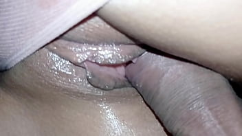 Follada a escondidas hasta dejarle una descarga de mecos