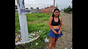 Ayuda a una chica fiestera, dinero para el uber a cambio de sexo